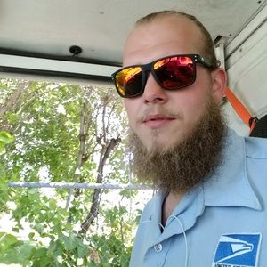 Meet your Posher, Travis